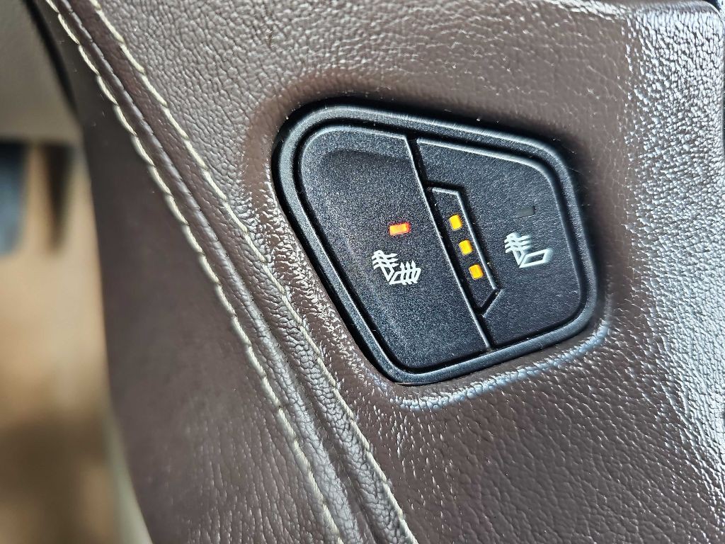 2015 Chevrolet Suburban Image 64