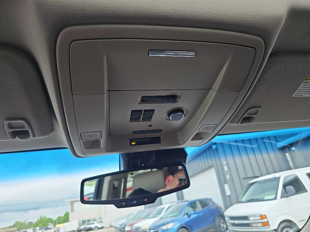 2015 Chevrolet Suburban Image 70