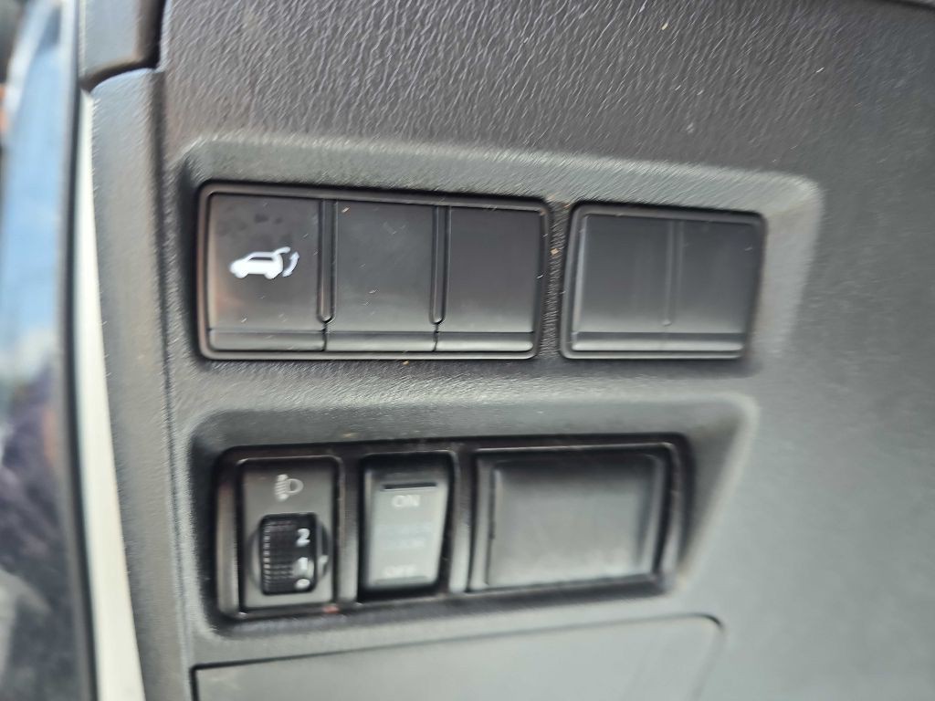 2018 Nissan Armada Image 24