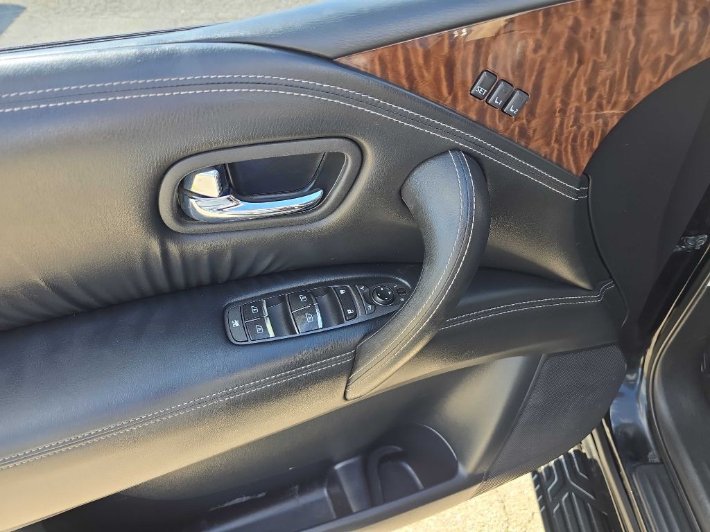 2018 Nissan Armada Image 43