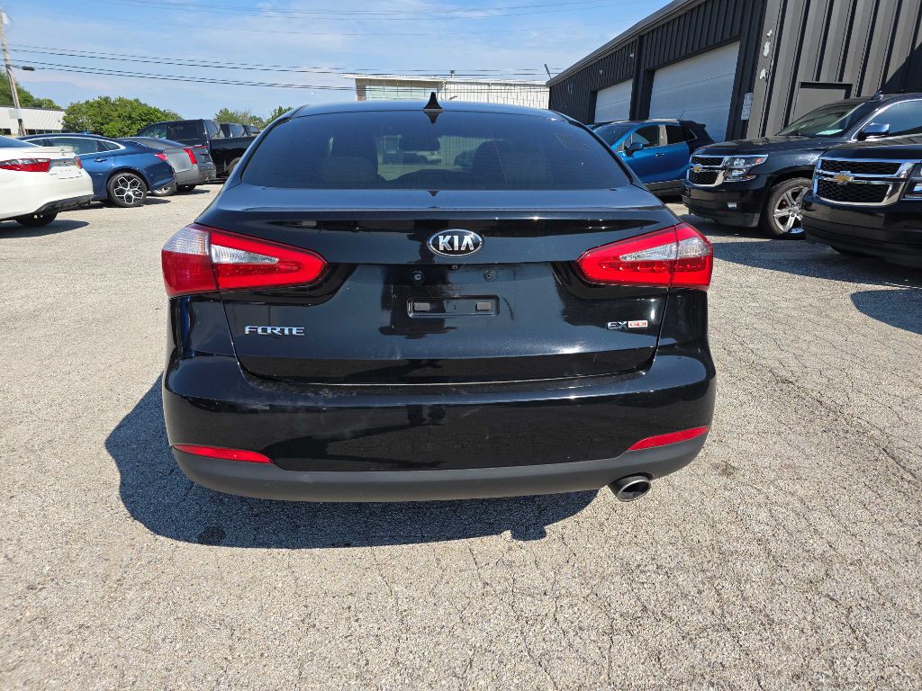 2015 Kia Forte Image 8