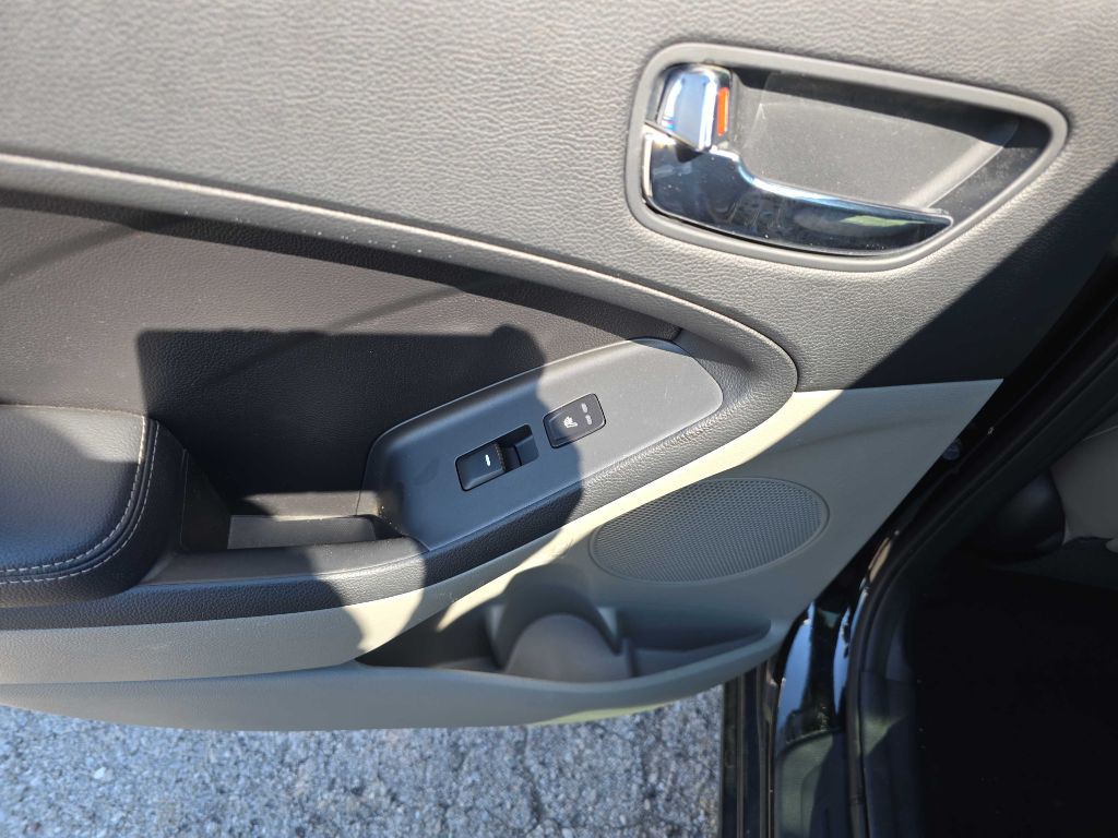2015 Kia Forte Image 29