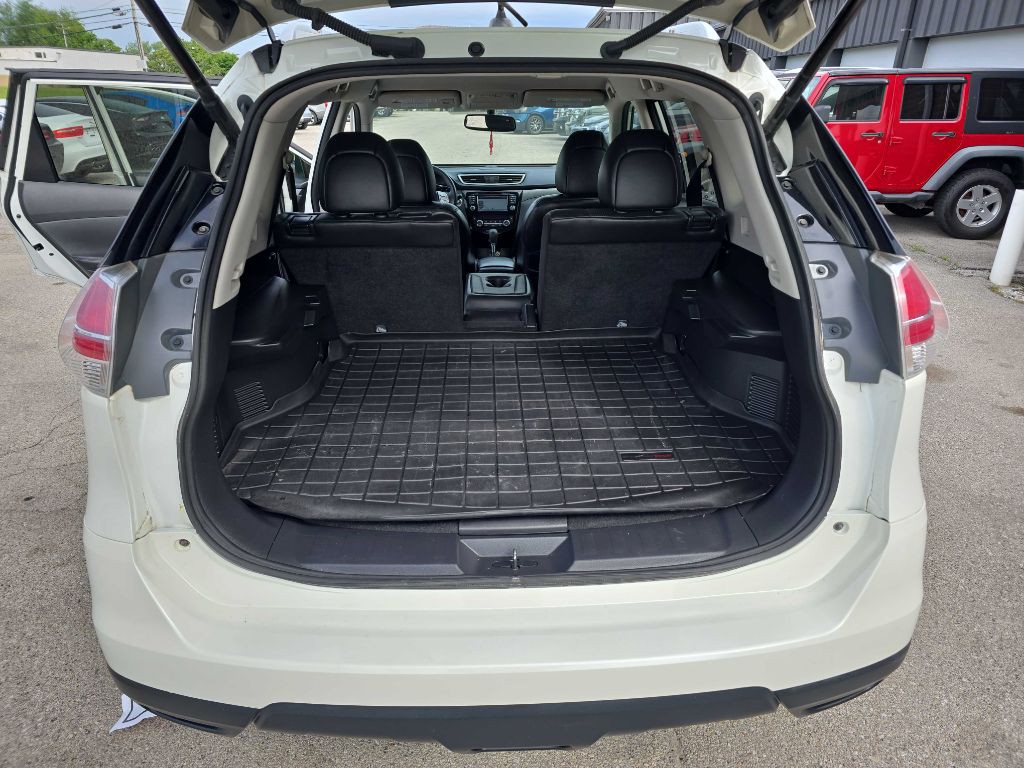 2015 Nissan Rogue Image 18