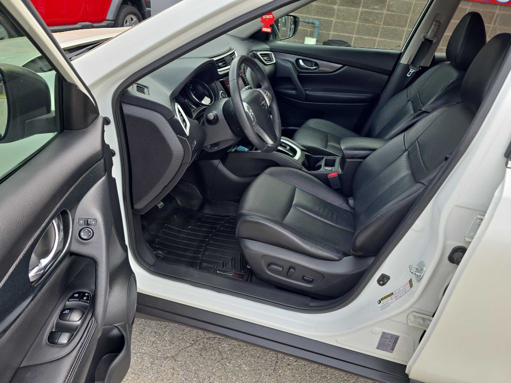 2015 Nissan Rogue Image 22