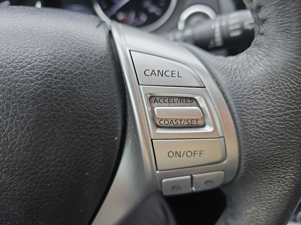 2015 Nissan Rogue Image 70