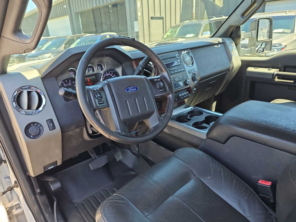 2012 Ford F-350 Image 32