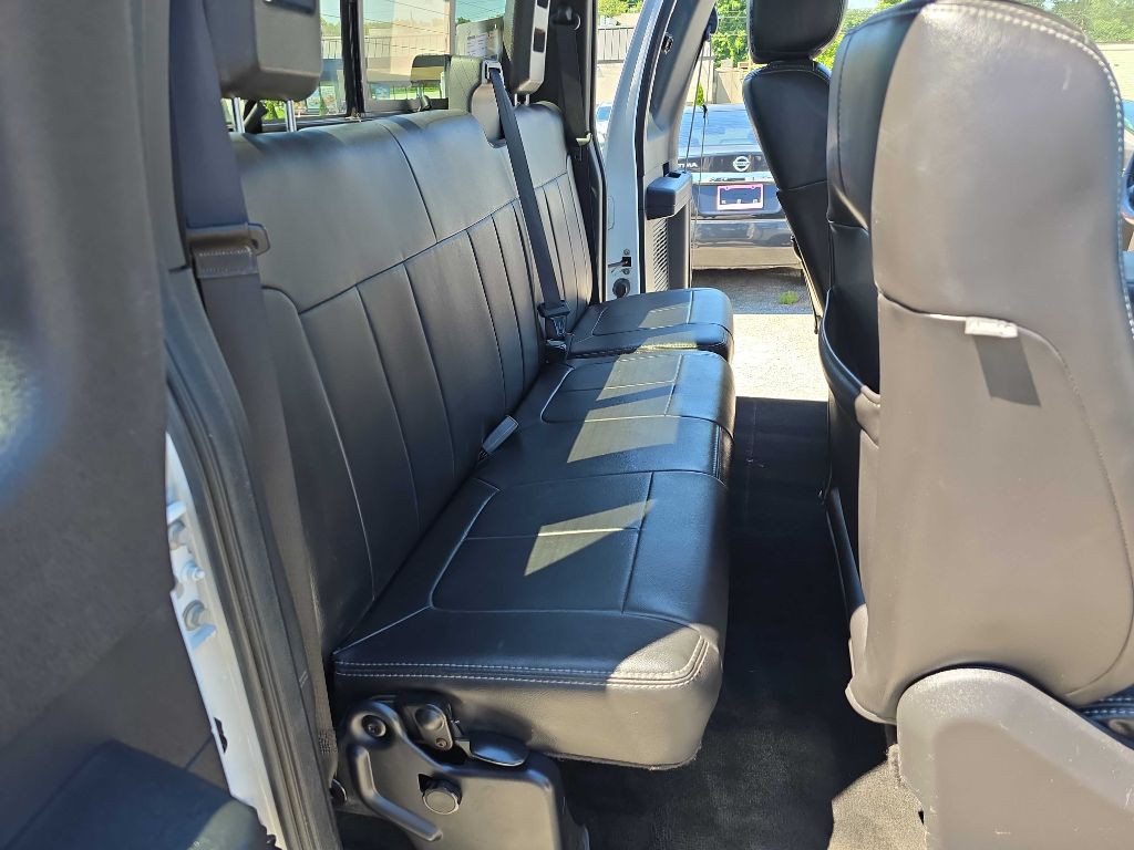 2012 Ford F-350 Image 37