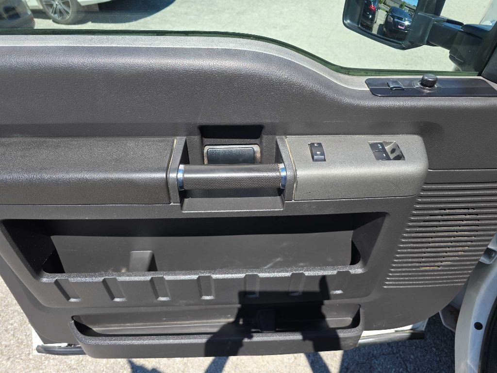 2012 Ford F-350 Image 40