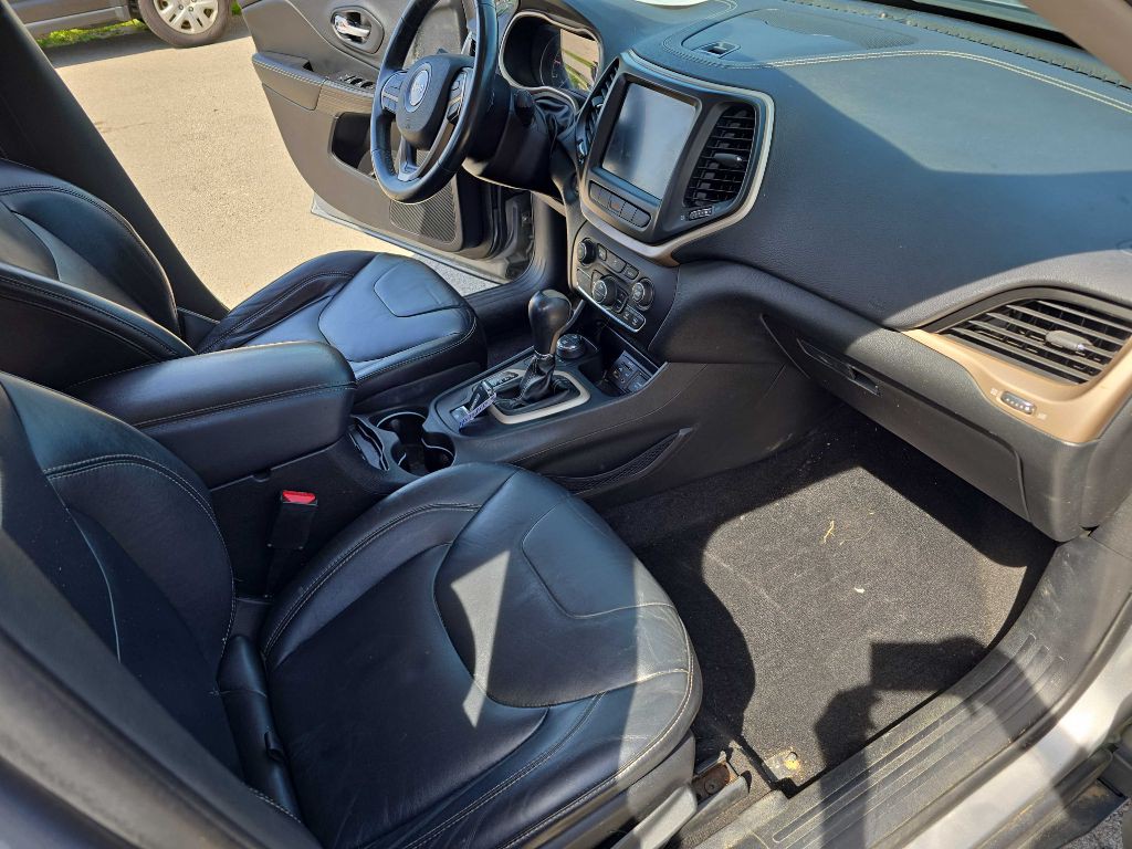 2014 Jeep Cherokee Image 22