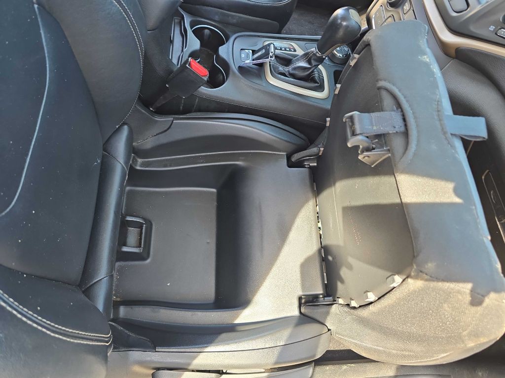 2014 Jeep Cherokee Image 23