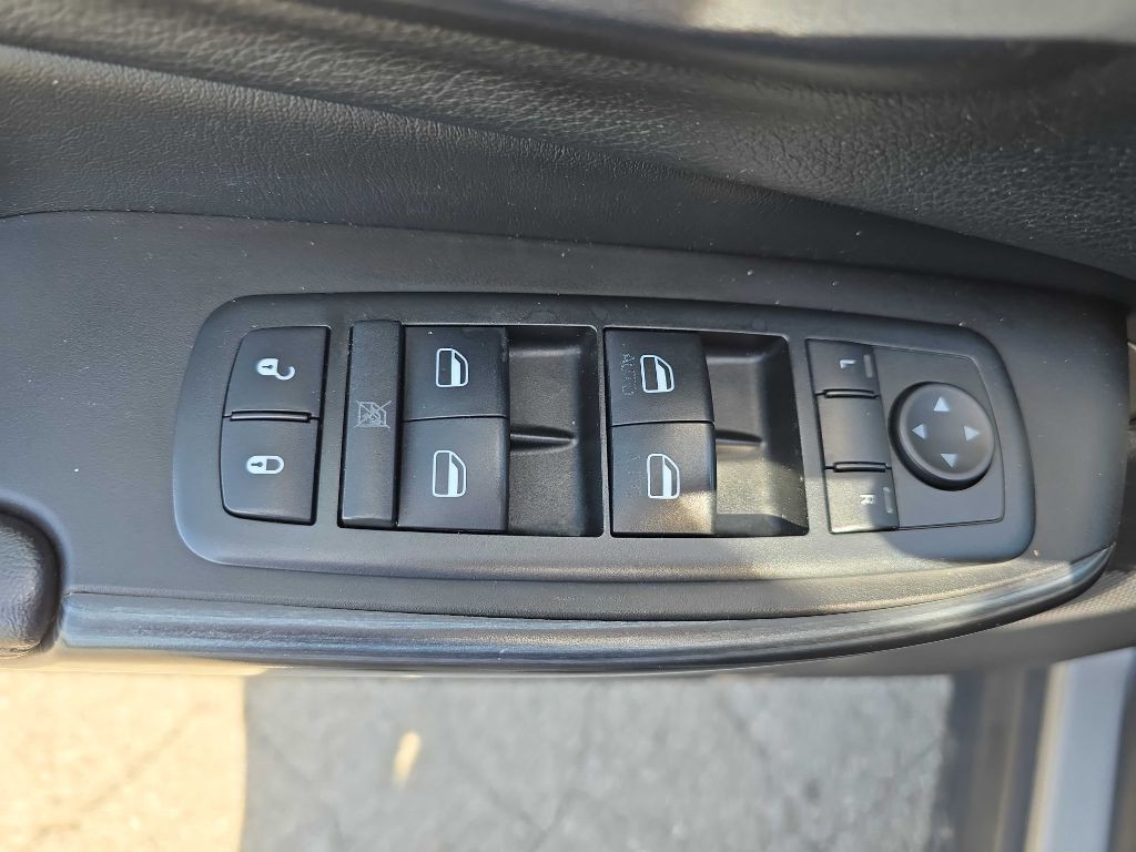 2014 Jeep Cherokee Image 30