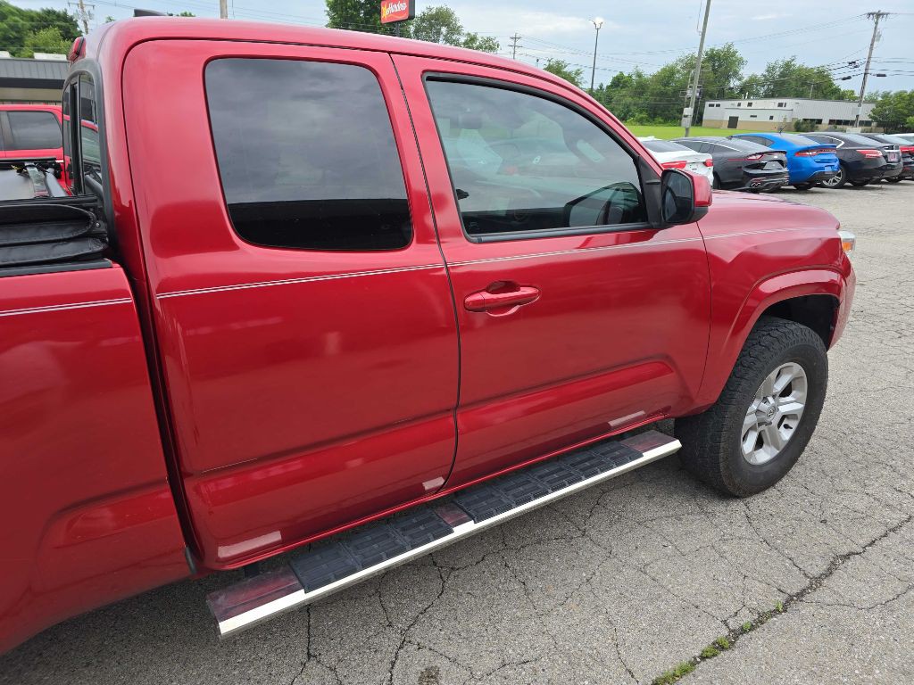 2019 Toyota Tacoma Image 12