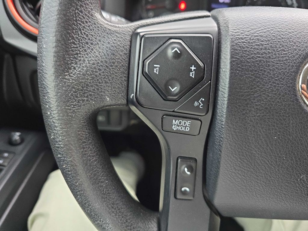 2019 Toyota Tacoma Image 47