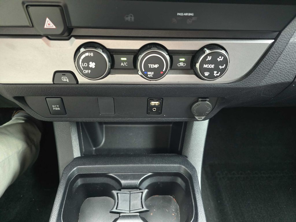 2019 Toyota Tacoma Image 59