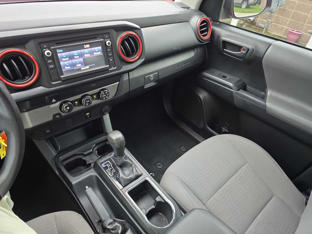 2019 Toyota Tacoma Image 63