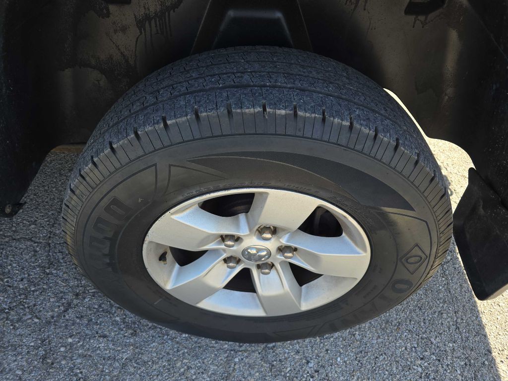 2015 RAM 1500 Image 11