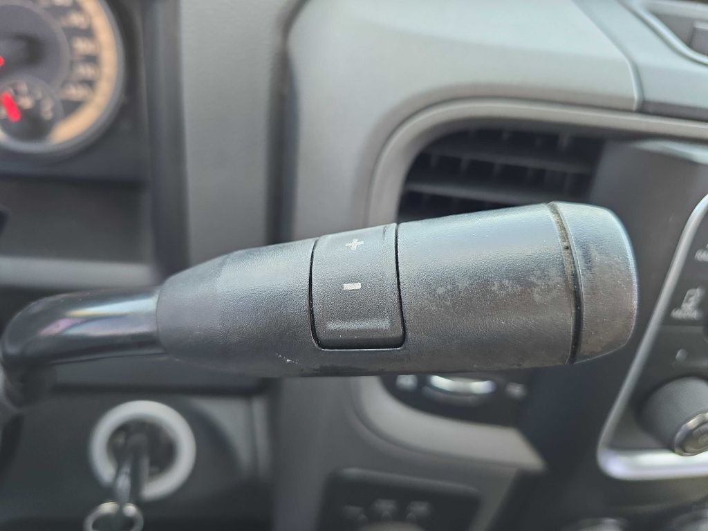 2015 RAM 1500 Image 32