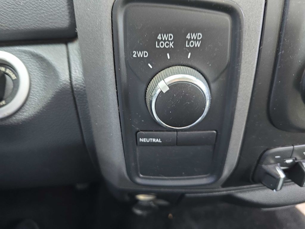 2015 RAM 1500 Image 34