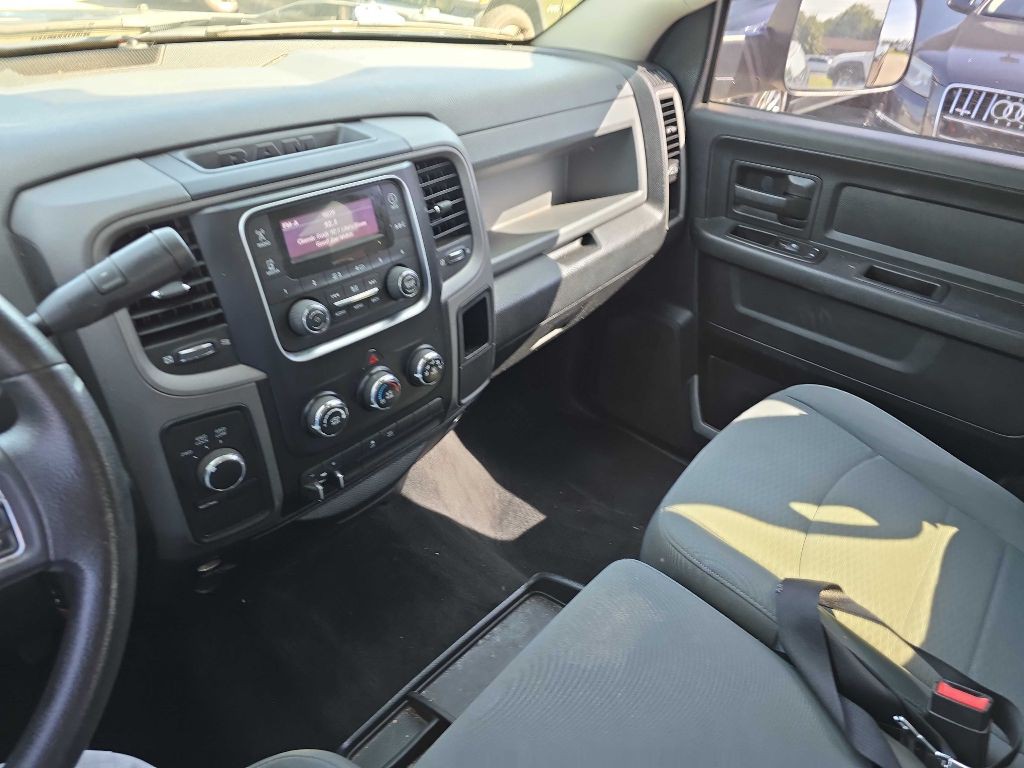 2015 RAM 1500 Image 39