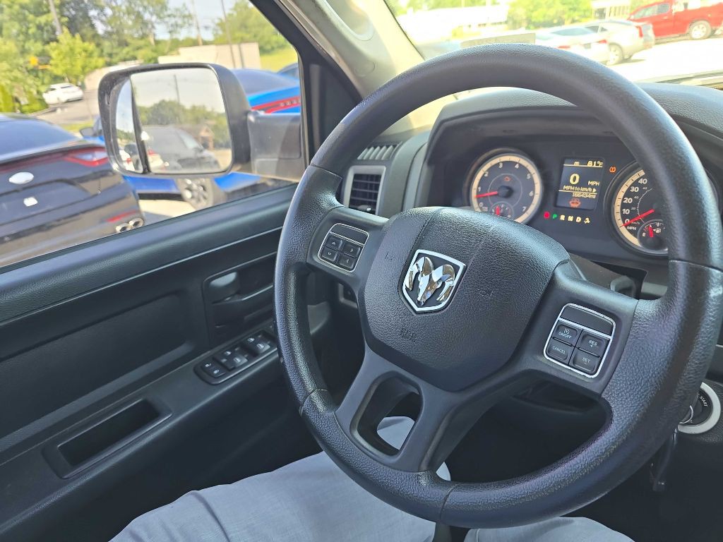 2015 RAM 1500 Image 40