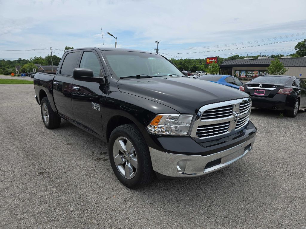 2014 RAM 1500 Image 2