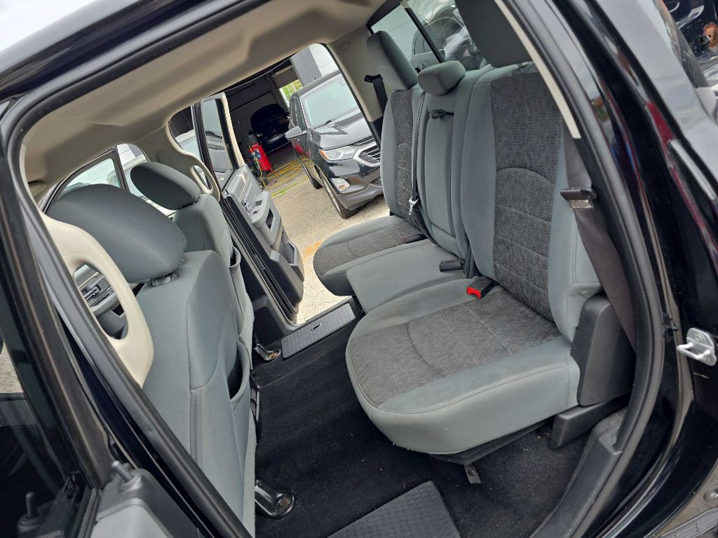 2014 RAM 1500 Image 28