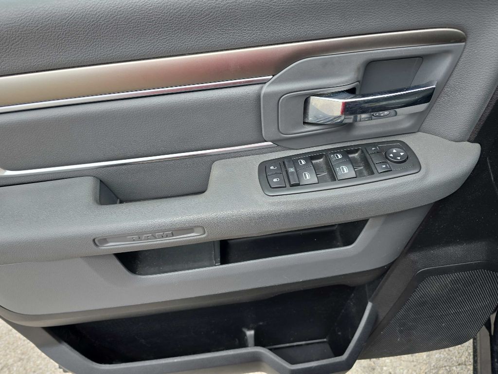 2014 RAM 1500 Image 31