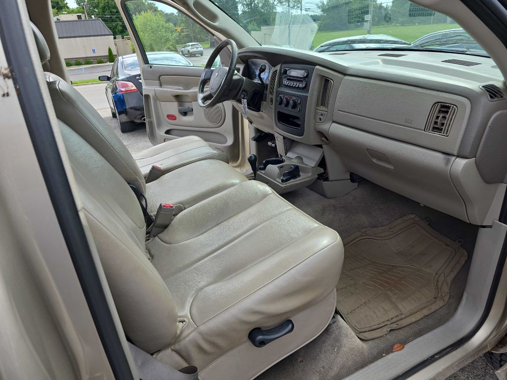 2005 Dodge Ram 2500 Image 25