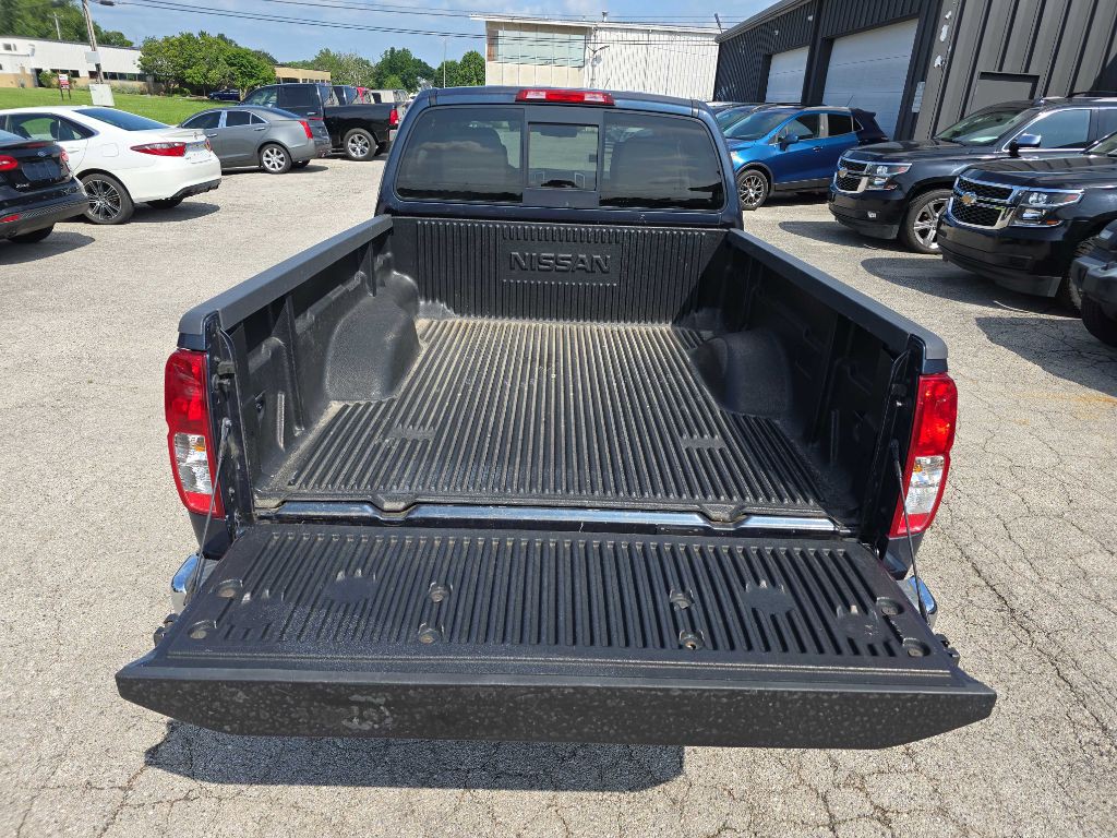 2016 Nissan Frontier Image 10