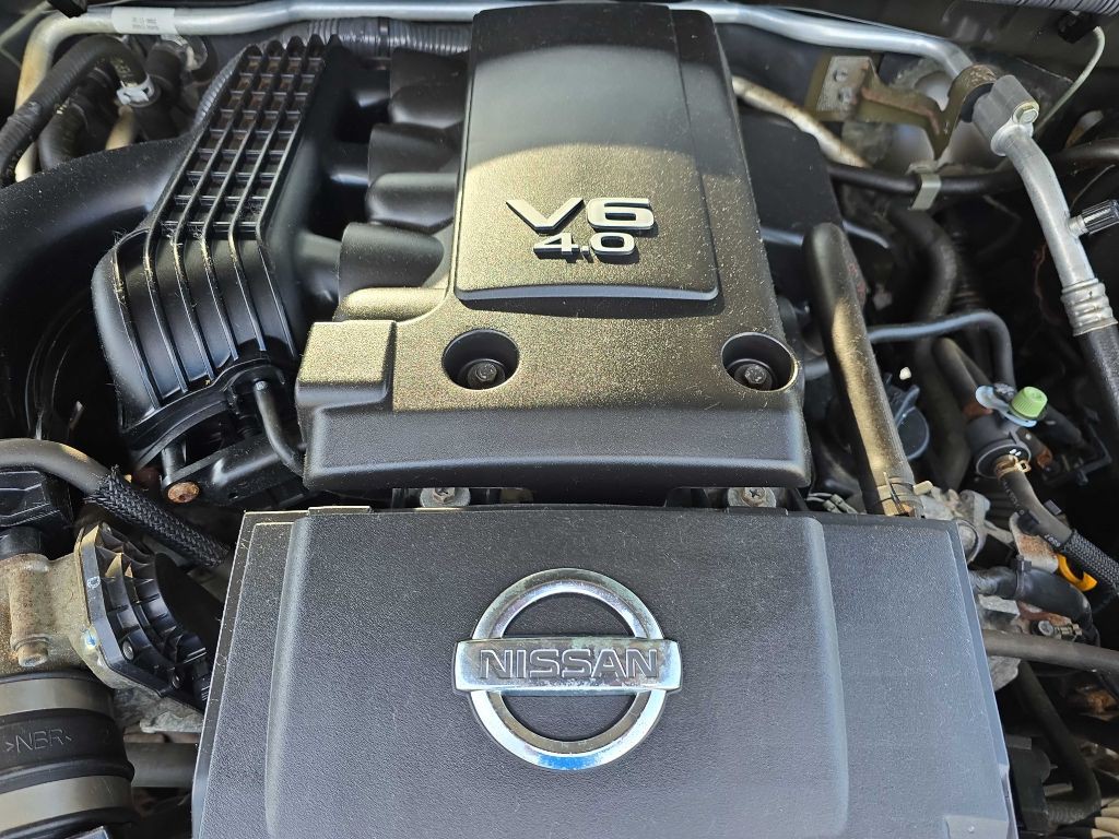 2016 Nissan Frontier Image 13