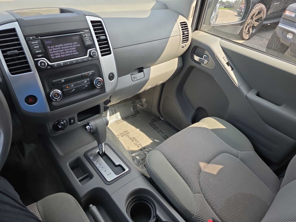 2016 Nissan Frontier Image 50