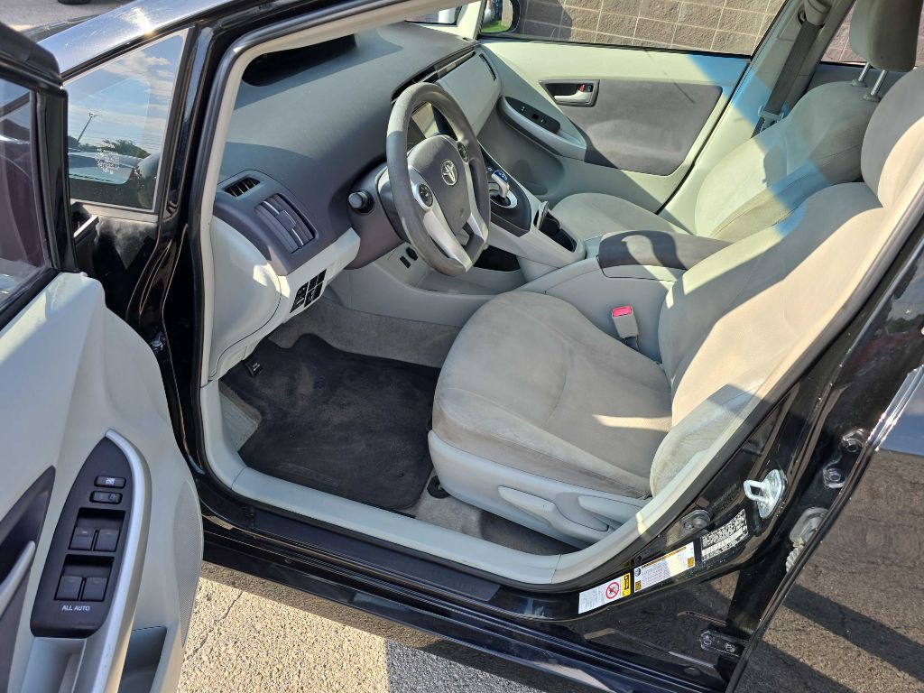 2010 Toyota Prius Image 19