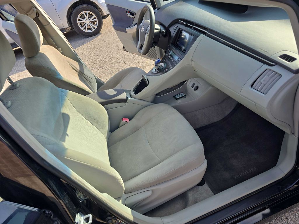 2010 Toyota Prius Image 22