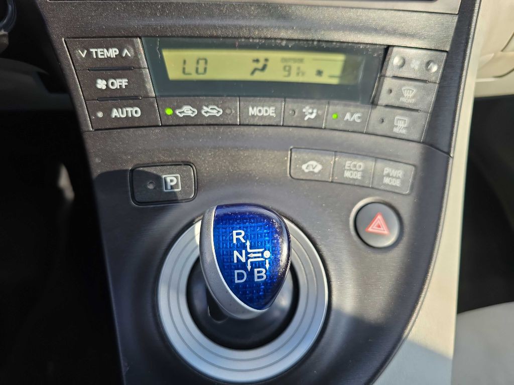 2010 Toyota Prius Image 47