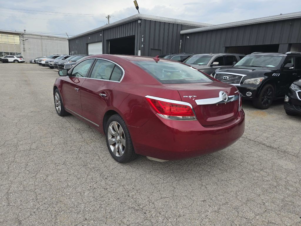 2011 Buick Lacrosse Image 4