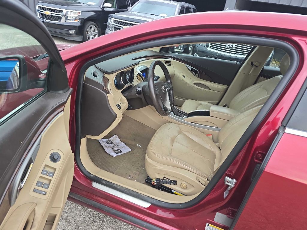 2011 Buick Lacrosse Image 12
