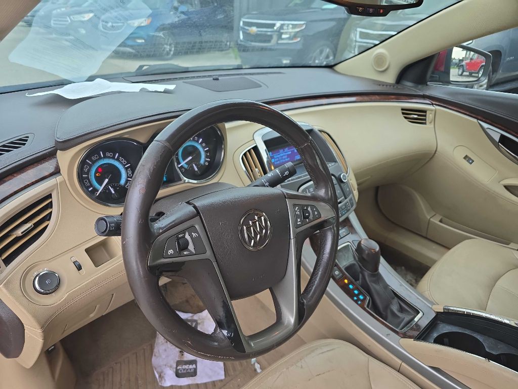 2011 Buick Lacrosse Image 13