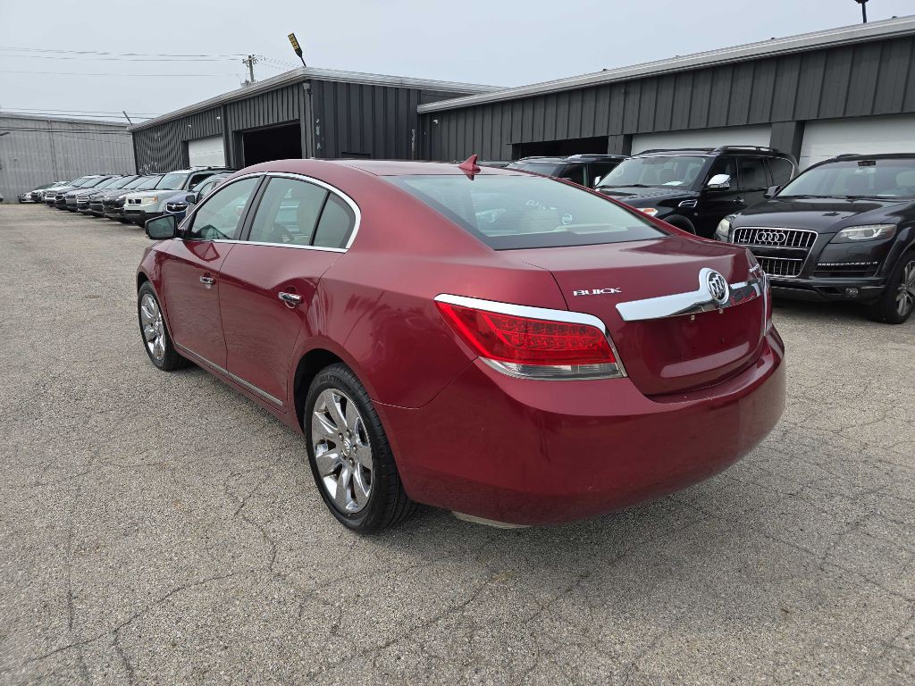 2011 Buick Lacrosse Image 5