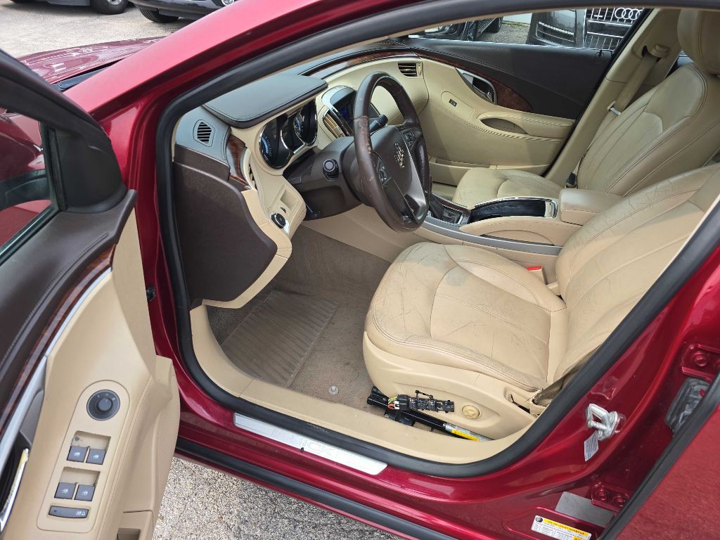 2011 Buick Lacrosse Image 23