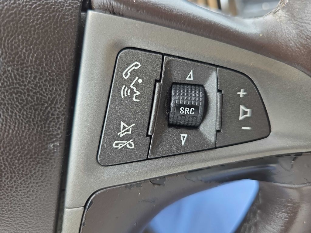 2011 Buick Lacrosse Image 31