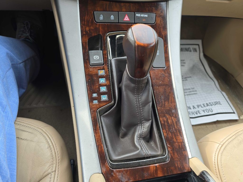 2011 Buick Lacrosse Image 37