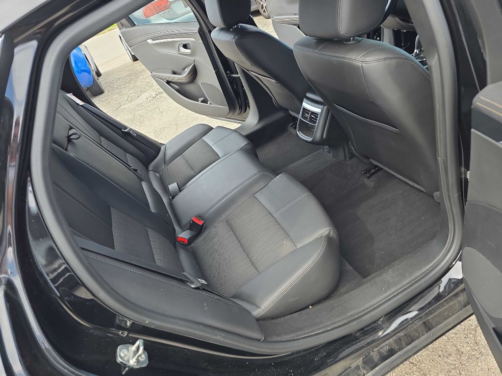 2019 Chevrolet Impala Image 33