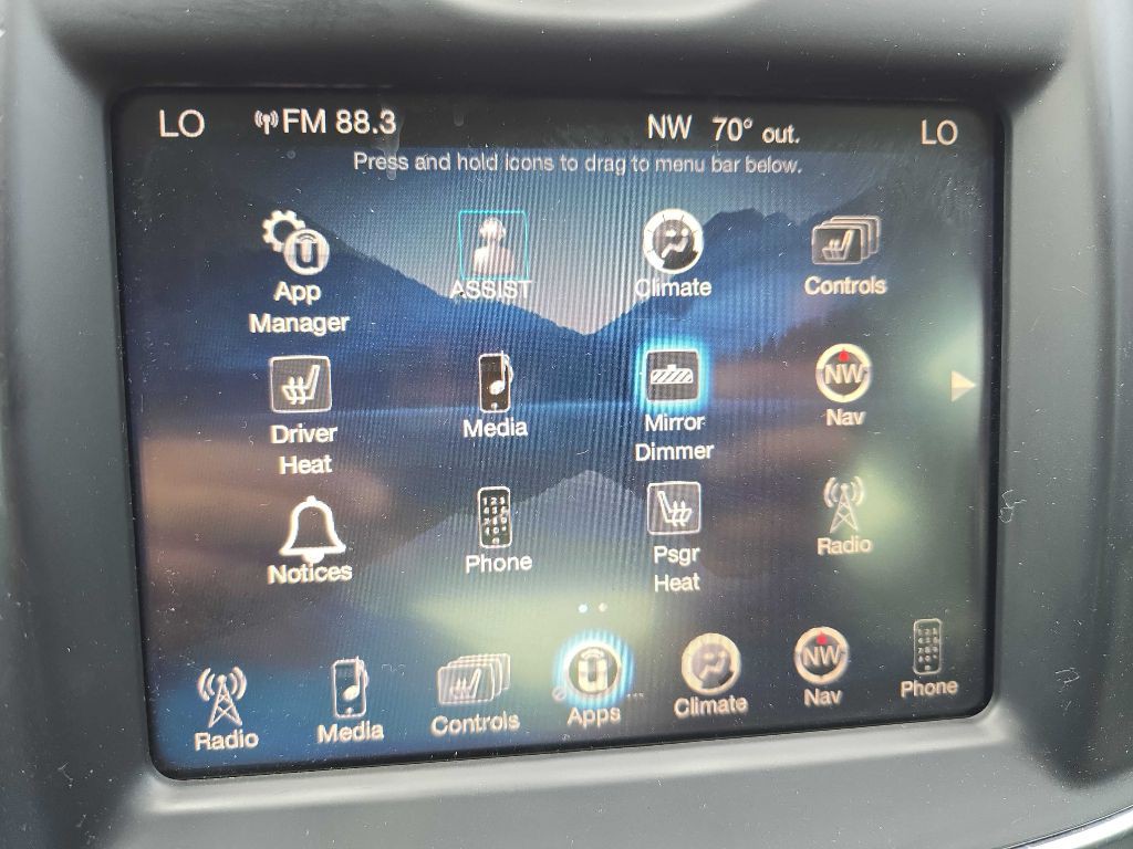 2016 Chrysler 300 Image 40