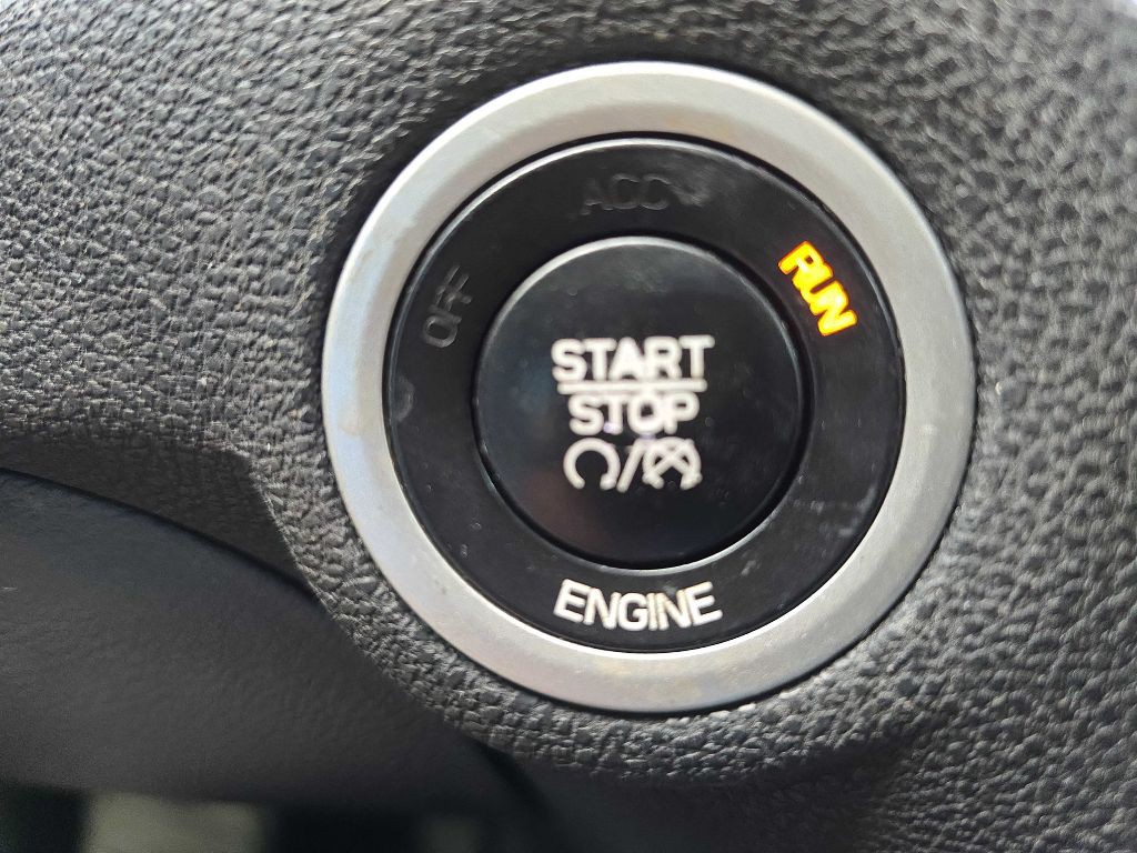 2016 Chrysler 300 Image 47