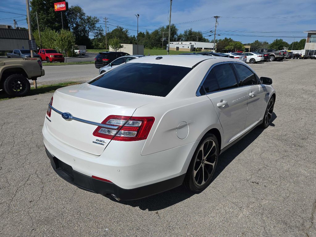 2015 Ford Taurus Image 6