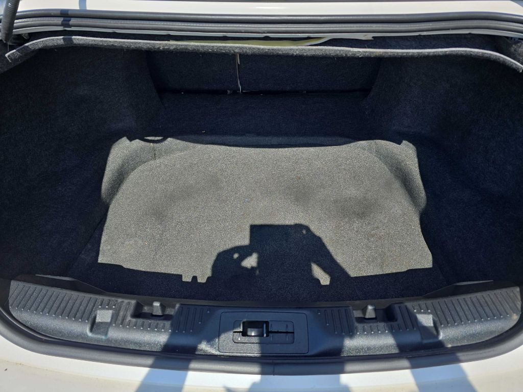2015 Ford Taurus Image 19