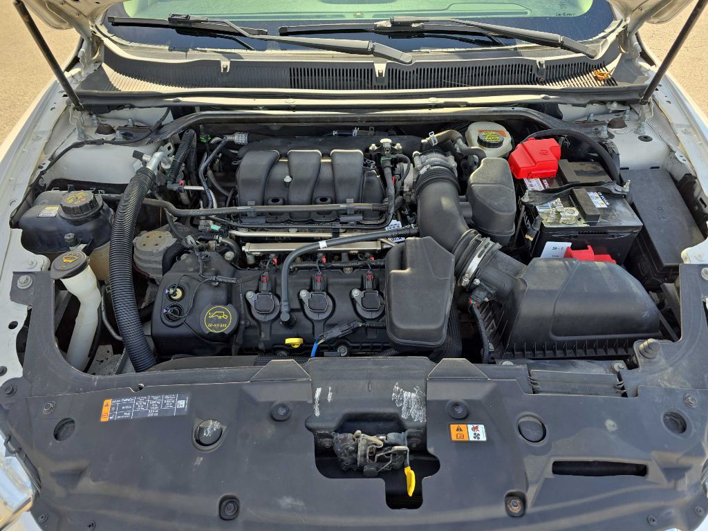 2015 Ford Taurus Image 23