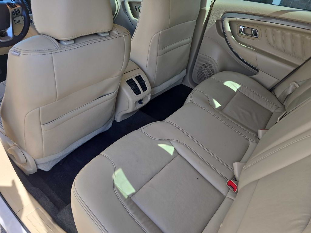 2015 Ford Taurus Image 37