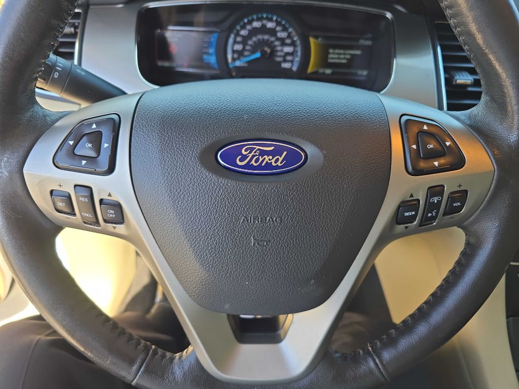 2015 Ford Taurus Image 41