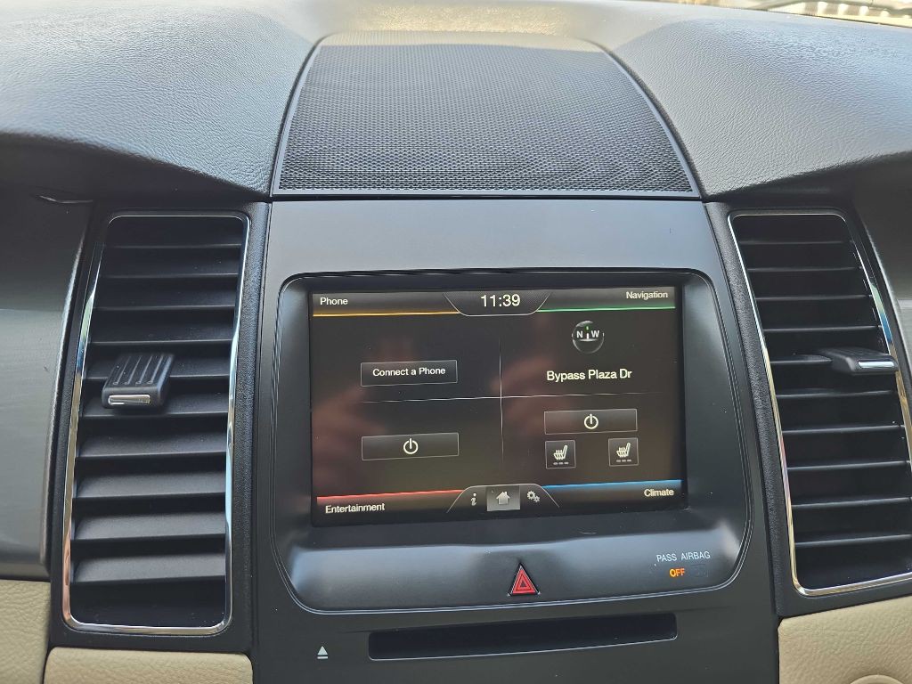 2015 Ford Taurus Image 46
